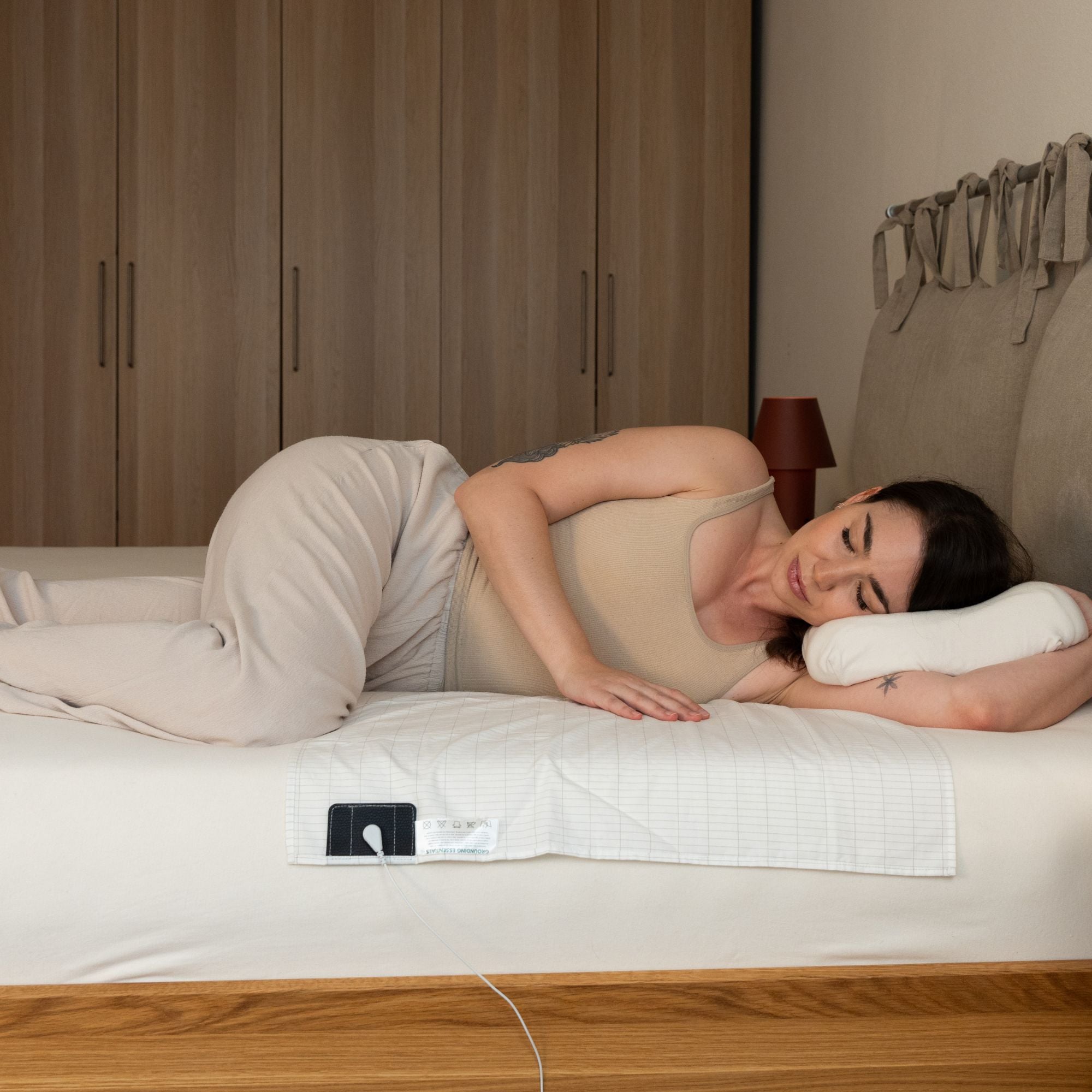 Grounding Half bed Sheet (Cord & Plug Included)