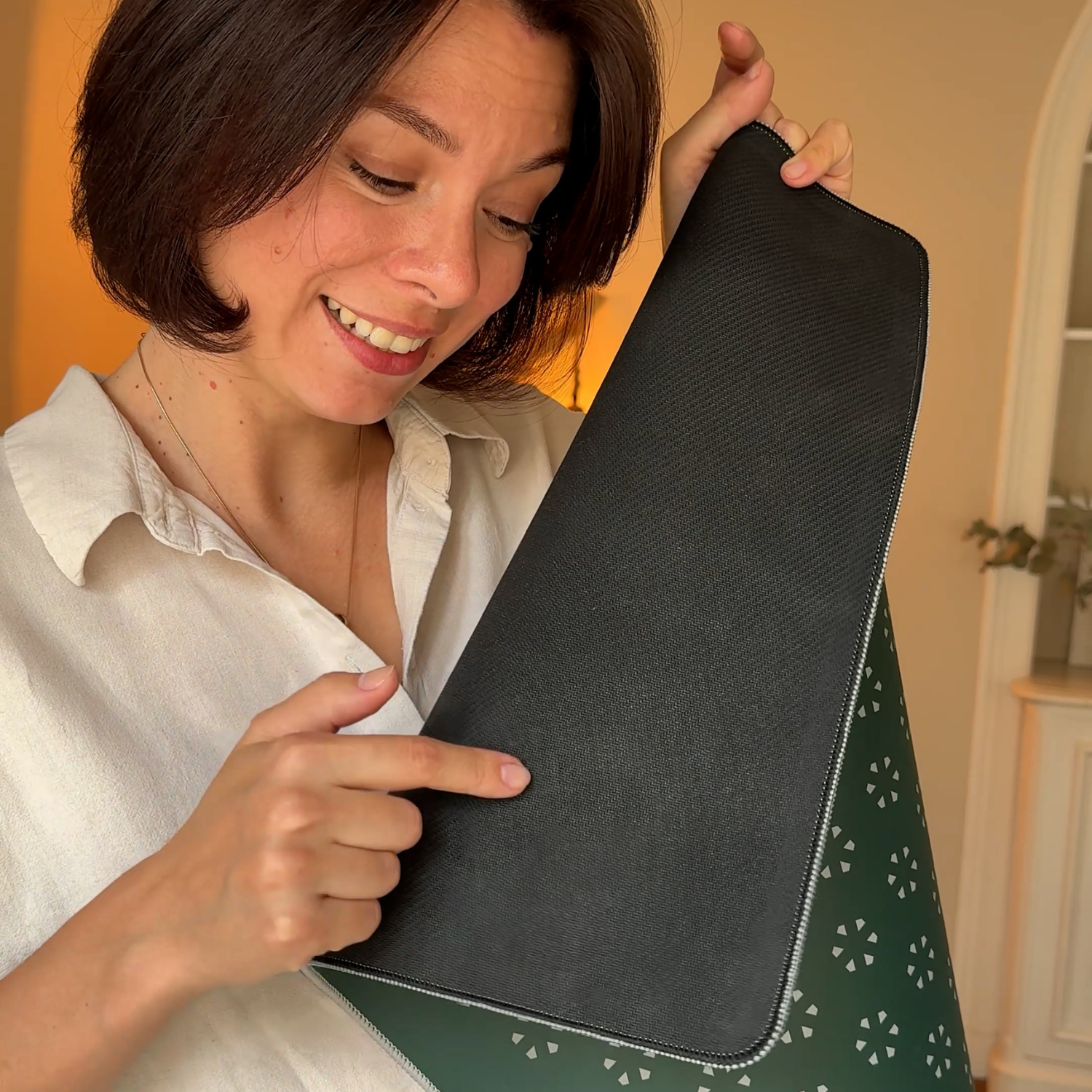 Grounding Mat – Midnight Moss (Cord & Plug Included)