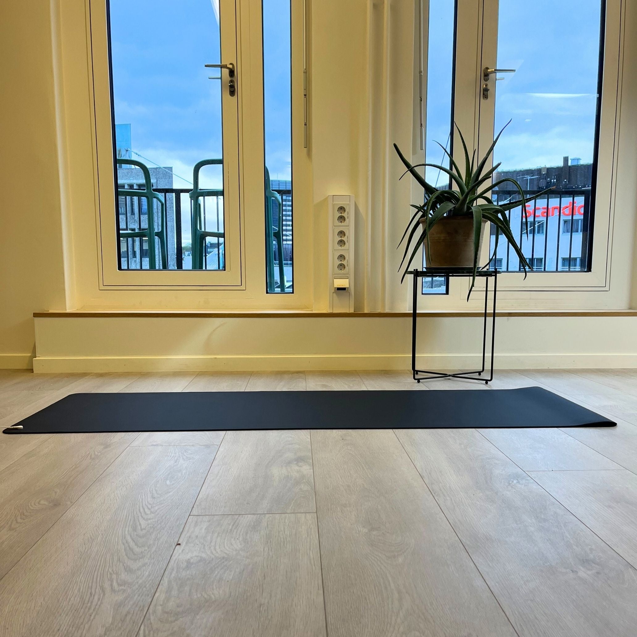 Tapis de yoga de mise à la terre (câble et prise inclus)