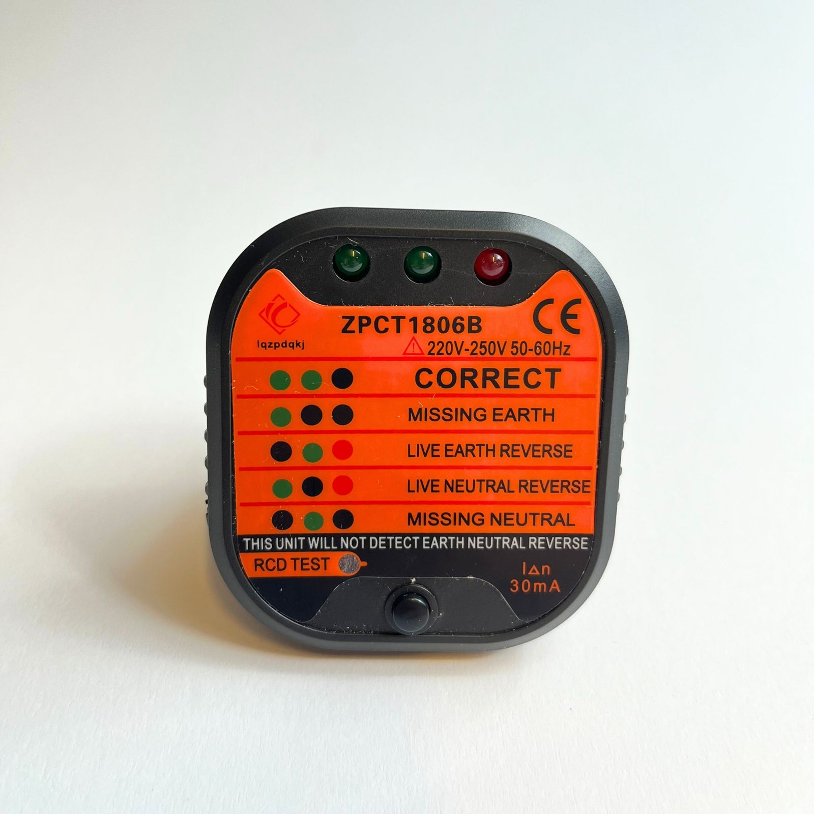 Grounding socket tester